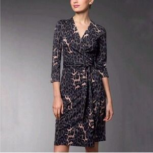 Diane Von Furstenberg DVF Vintage Julian Leopard Print Dress 3/4 Sleeves Size 4